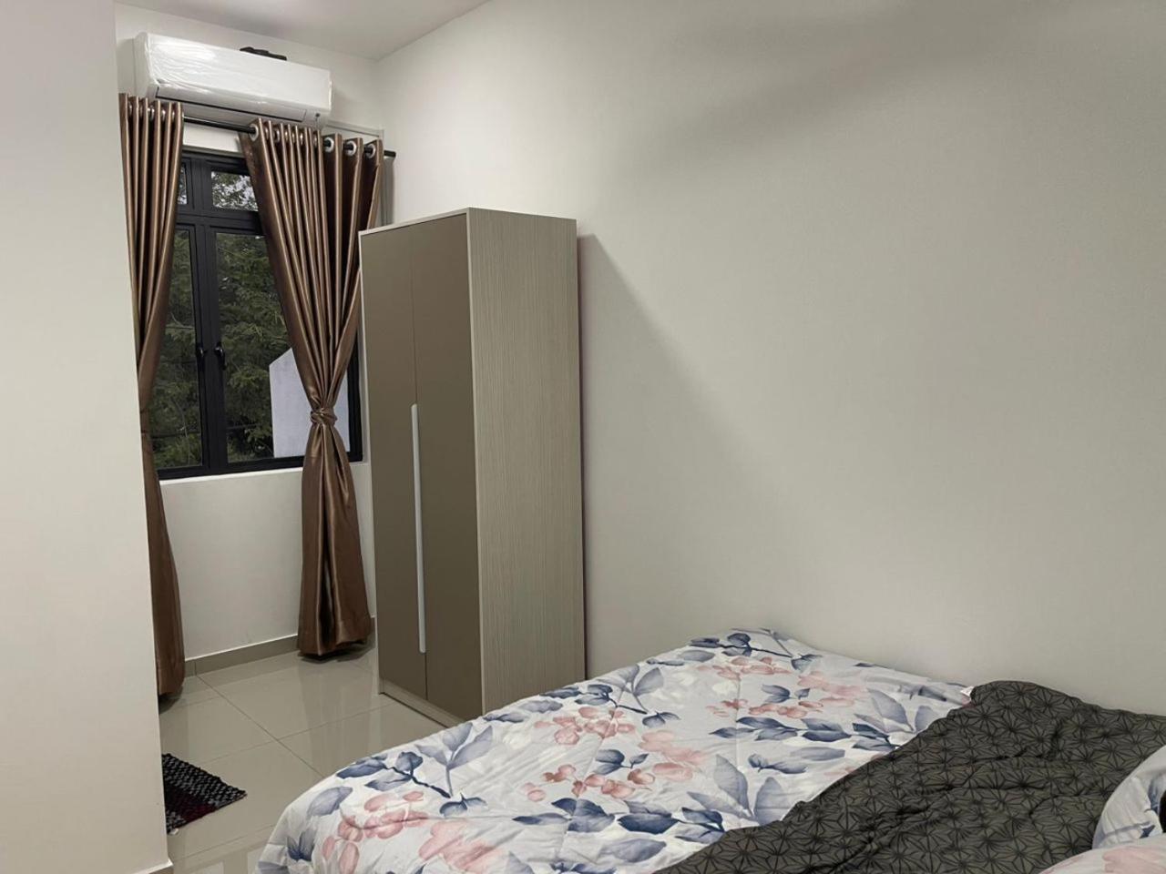 Homestay Idamanku Shah Alam Exteriör bild
