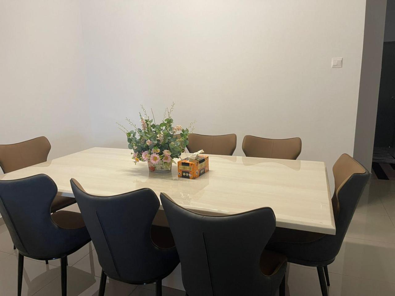 Homestay Idamanku Shah Alam Exteriör bild